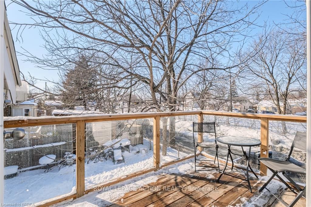 Detached House for sale at 42 East 31st Street, Hamilton, Ontario, L8V 3N7 - Raleigh - MLS: X12985322