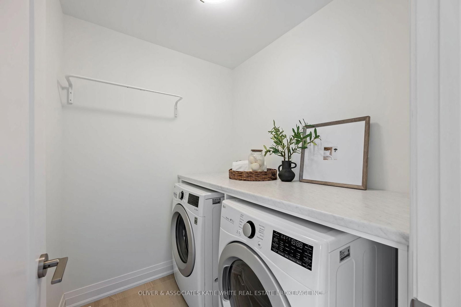 231 Callaway Road, Unit 6 - Photo 27