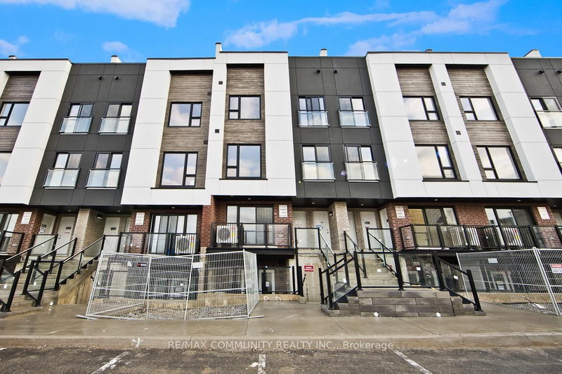 home for lease on 105B-16 Melbourne Avenue