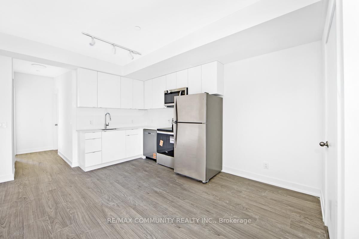 16 Melbourne Avenue, Unit 105B - Photo 10