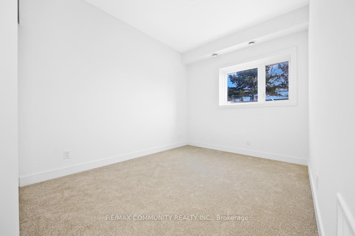 16 Melbourne Avenue, Unit 105B - Photo 14