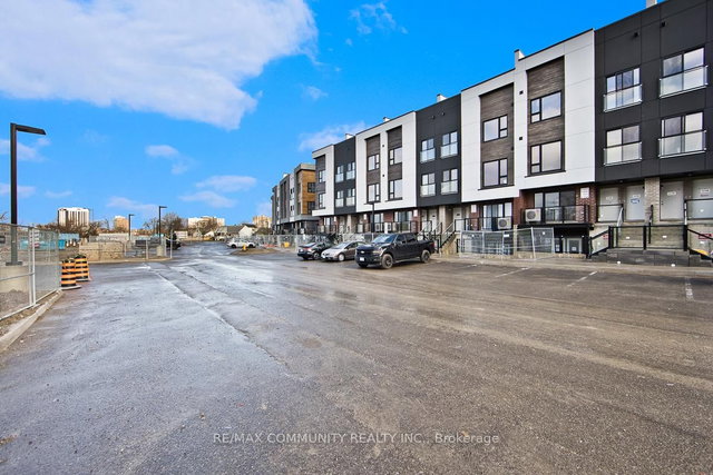 105B - 16 Melbourne Avenue