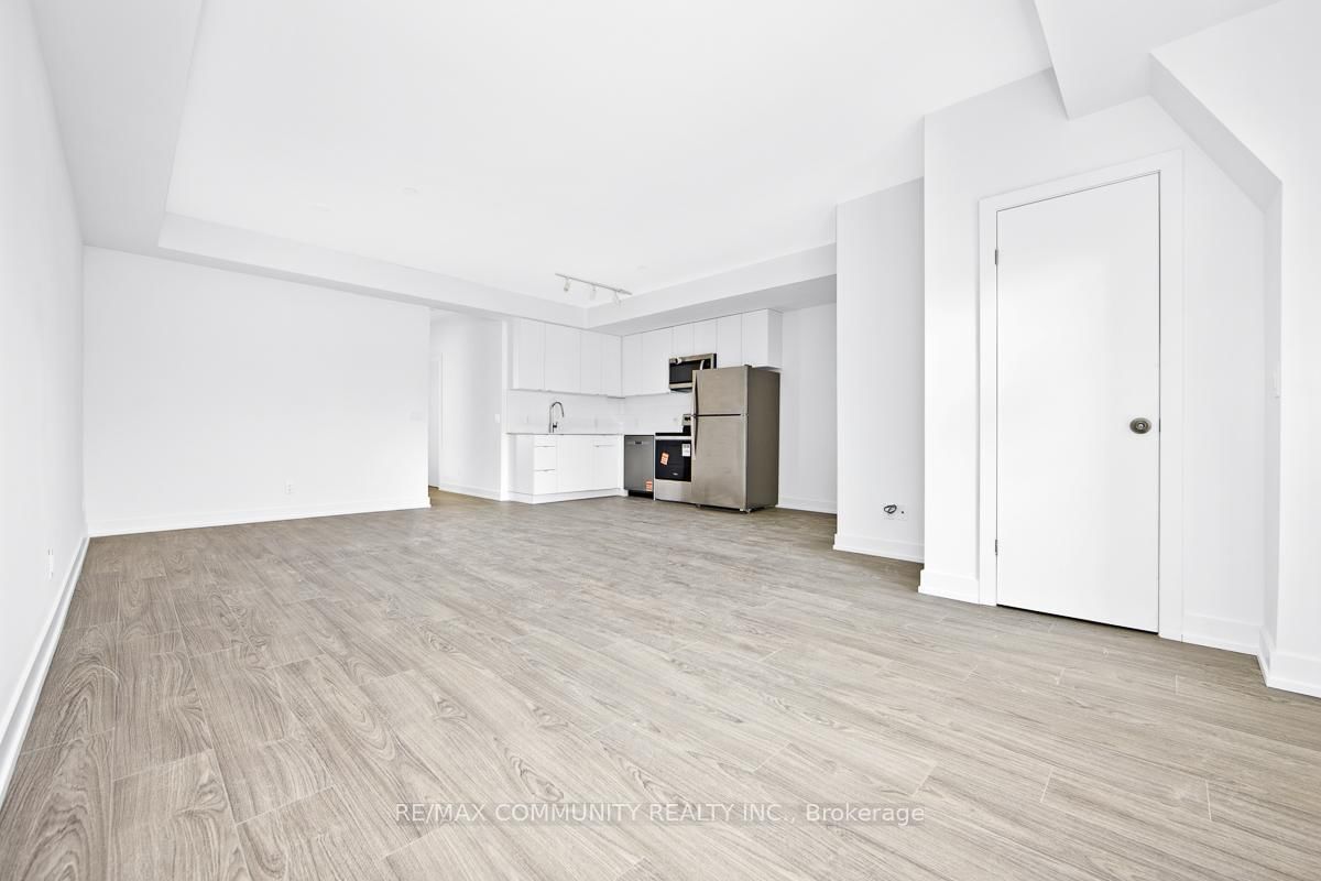 16 Melbourne Avenue, Unit 105B - Photo 4