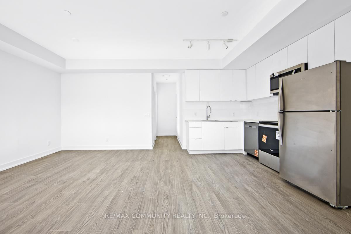 16 Melbourne Avenue, Unit 105B - Photo 8