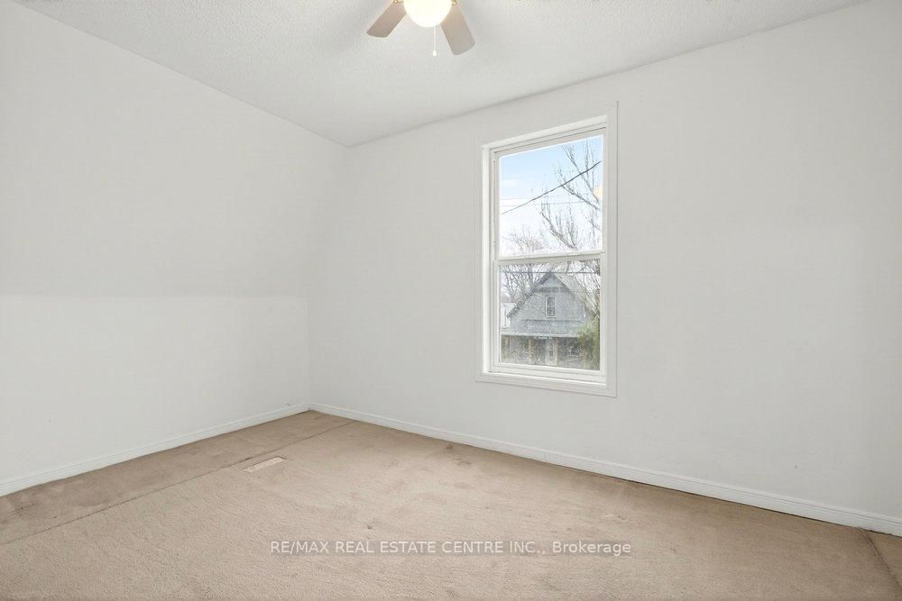 Detached House for sale at 23 Frederick Avenue, Hamilton, Ontario, L8H 4K1 - Crown Point - MLS: X12985402