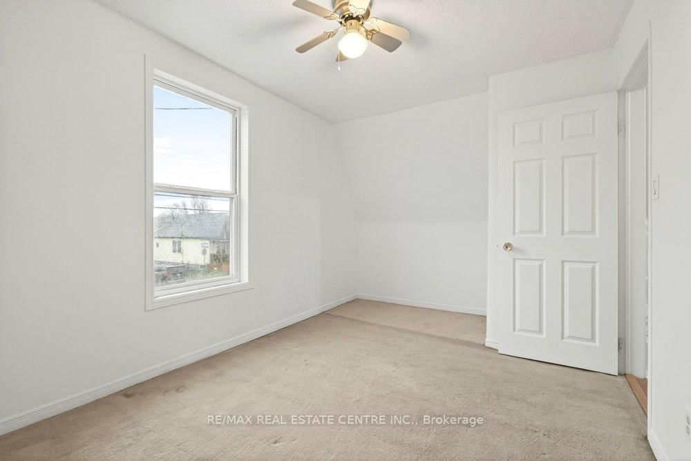 Detached House for sale at 23 Frederick Avenue, Hamilton, Ontario, L8H 4K1 - Crown Point - MLS: X12985402