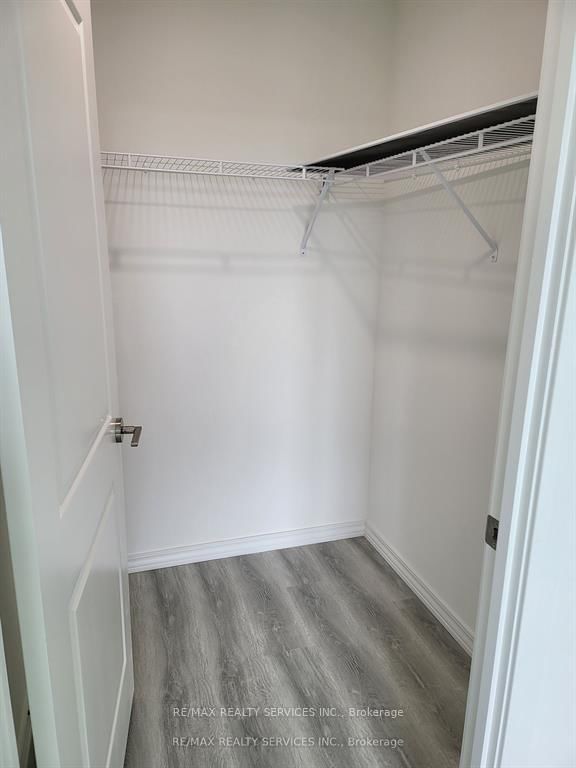 181 Elmira Road S, Unit 410 - Photo 9