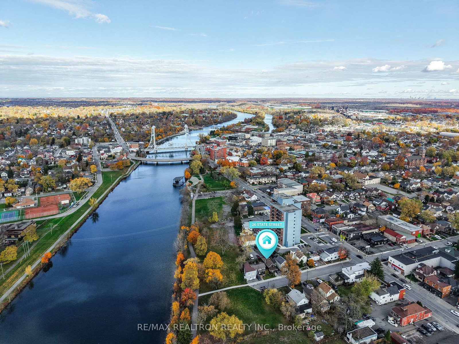 Detached House for sale at 26 State Street, Welland, Ontario, L3B 4K3 - Welland Downtown - MLS: X12985522