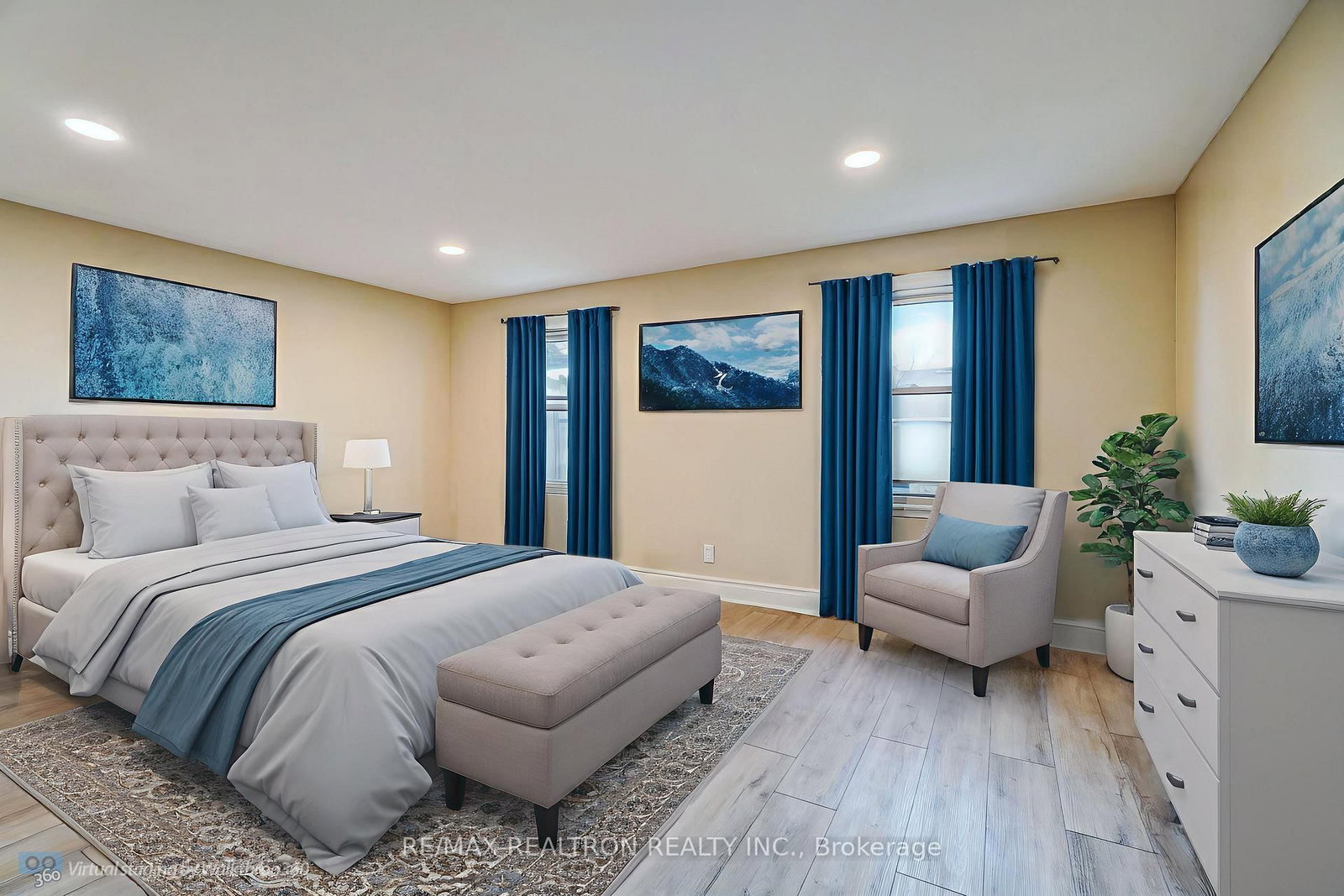 Detached House for sale at 26 State Street, Welland, Ontario, L3B 4K3 - Welland Downtown - MLS: X12985522