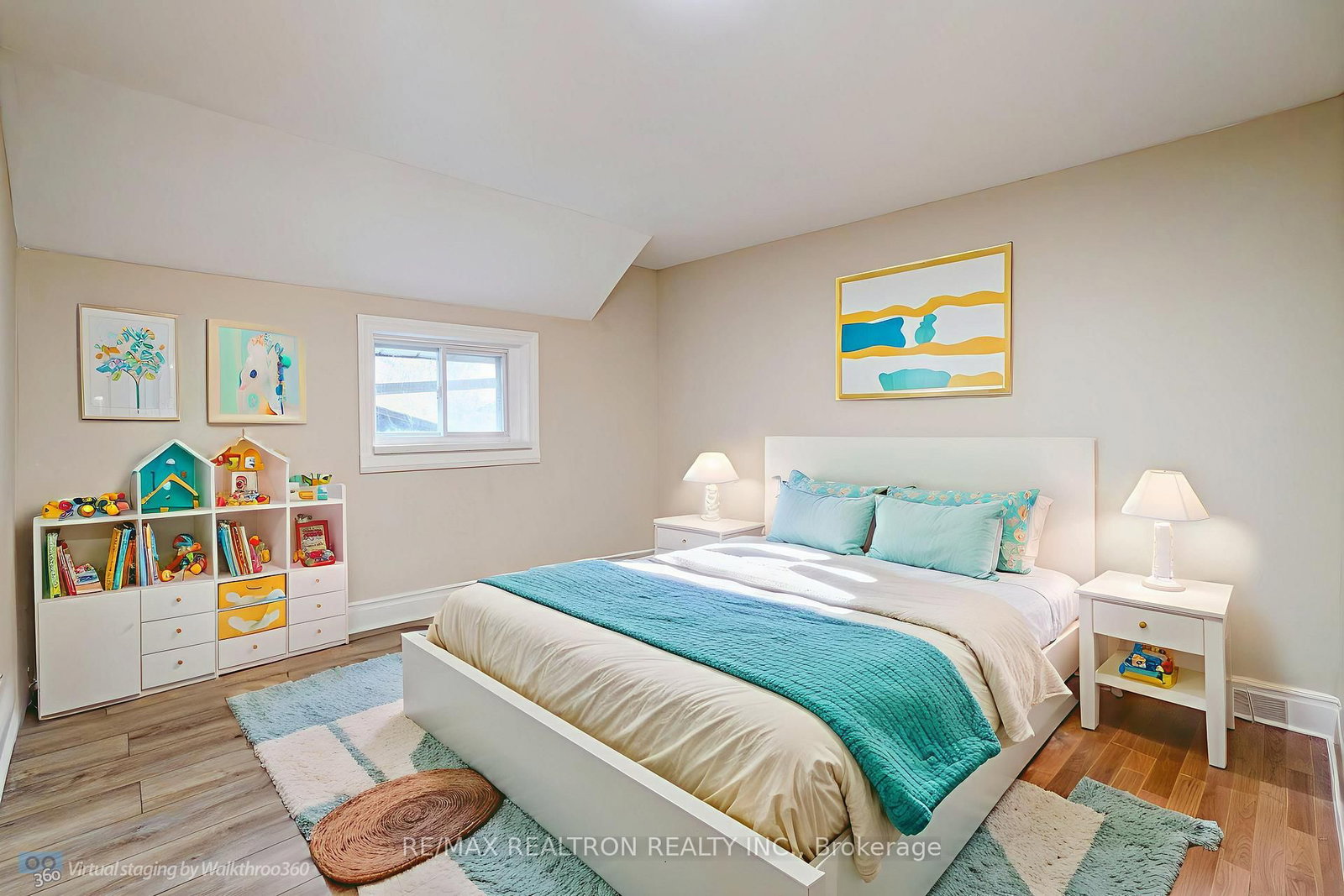 Detached House for sale at 26 State Street, Welland, Ontario, L3B 4K3 - Welland Downtown - MLS: X12985522