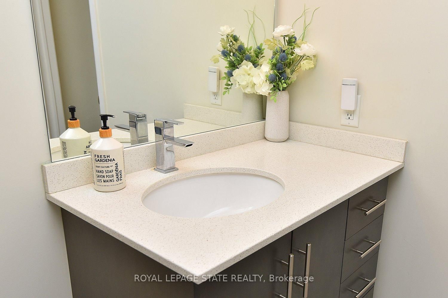 16 Concord Place • #145 • Grimsby, ON photo 19