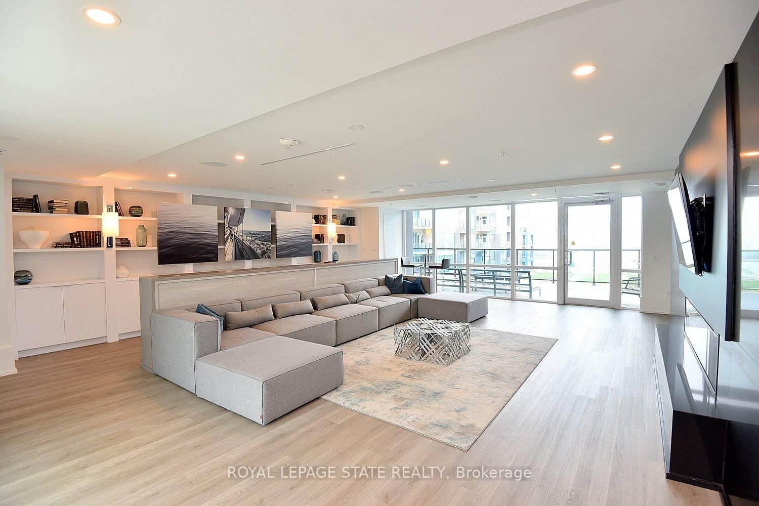 16 Concord Place • #145 • Grimsby, ON photo 34