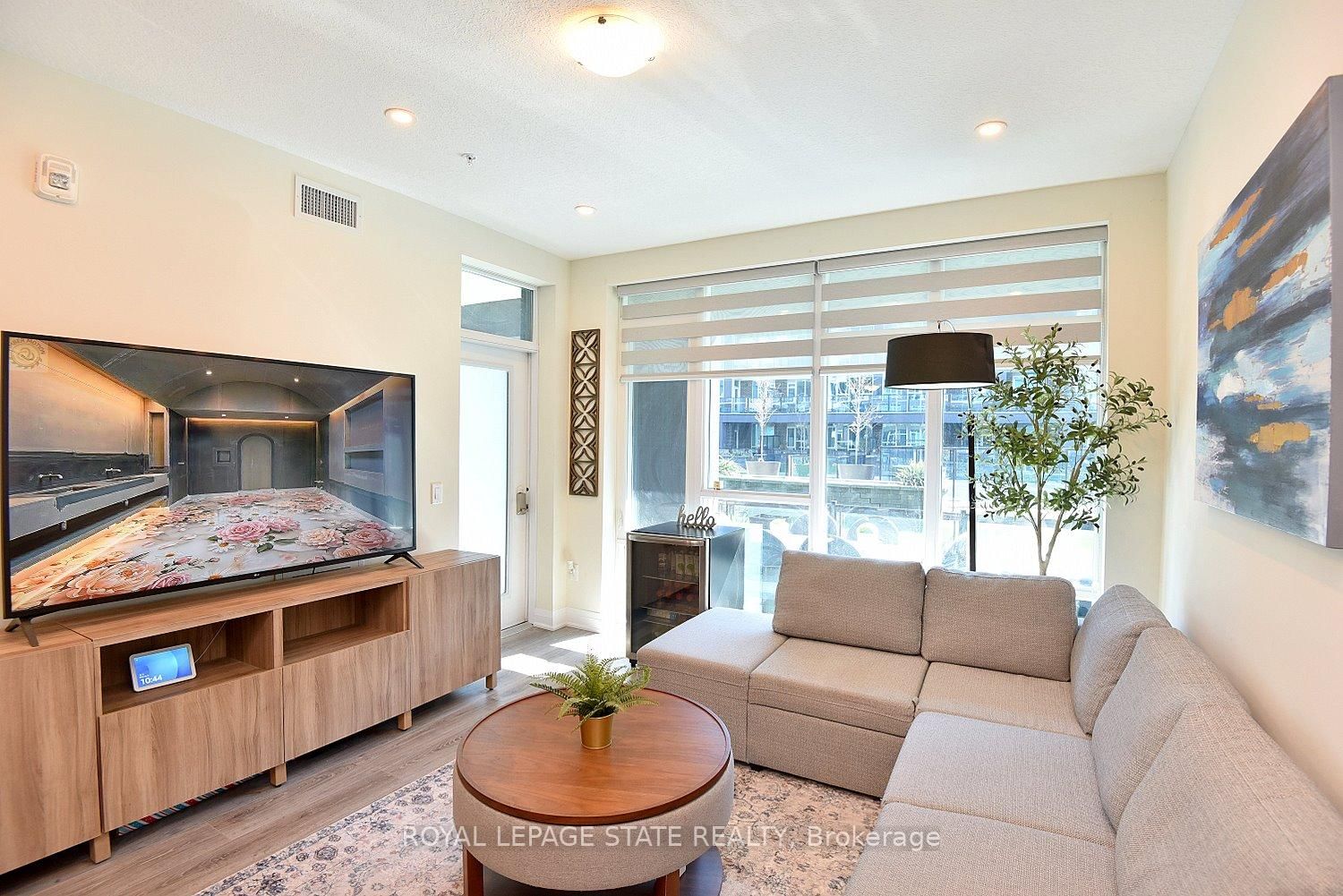 16 Concord Place • #145 • Grimsby, ON photo 6