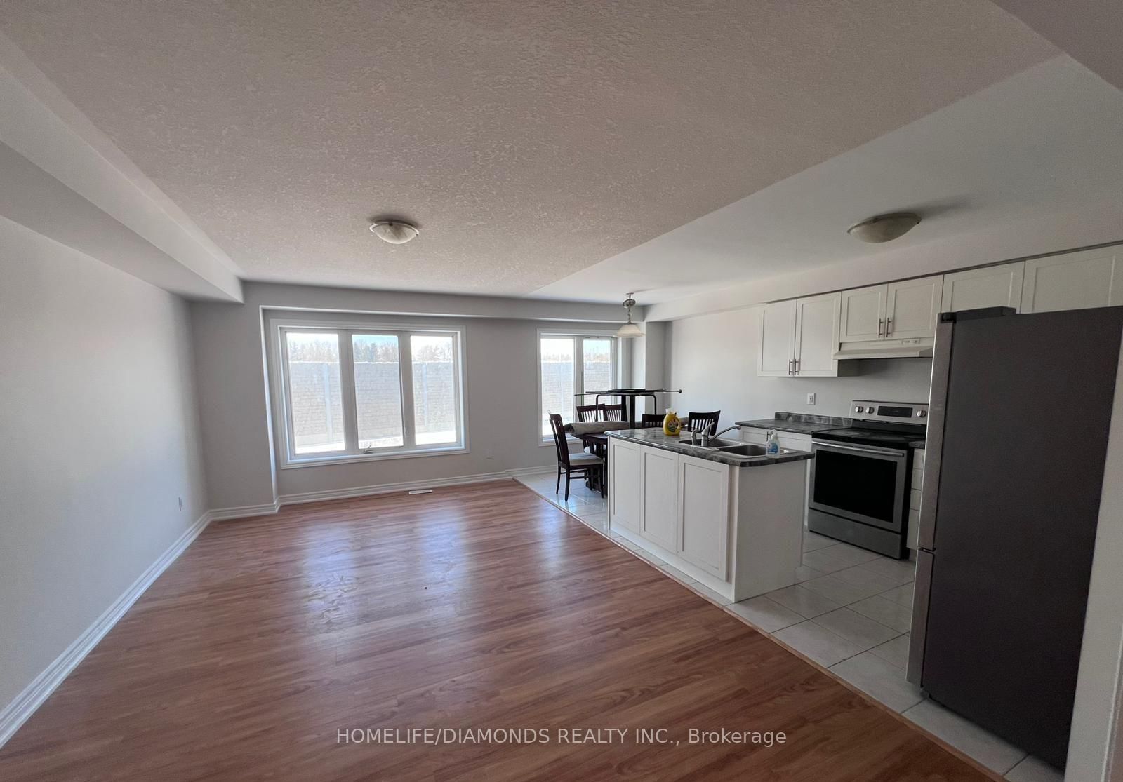 470 LINDEN Drive, Unit 29 - Photo 5