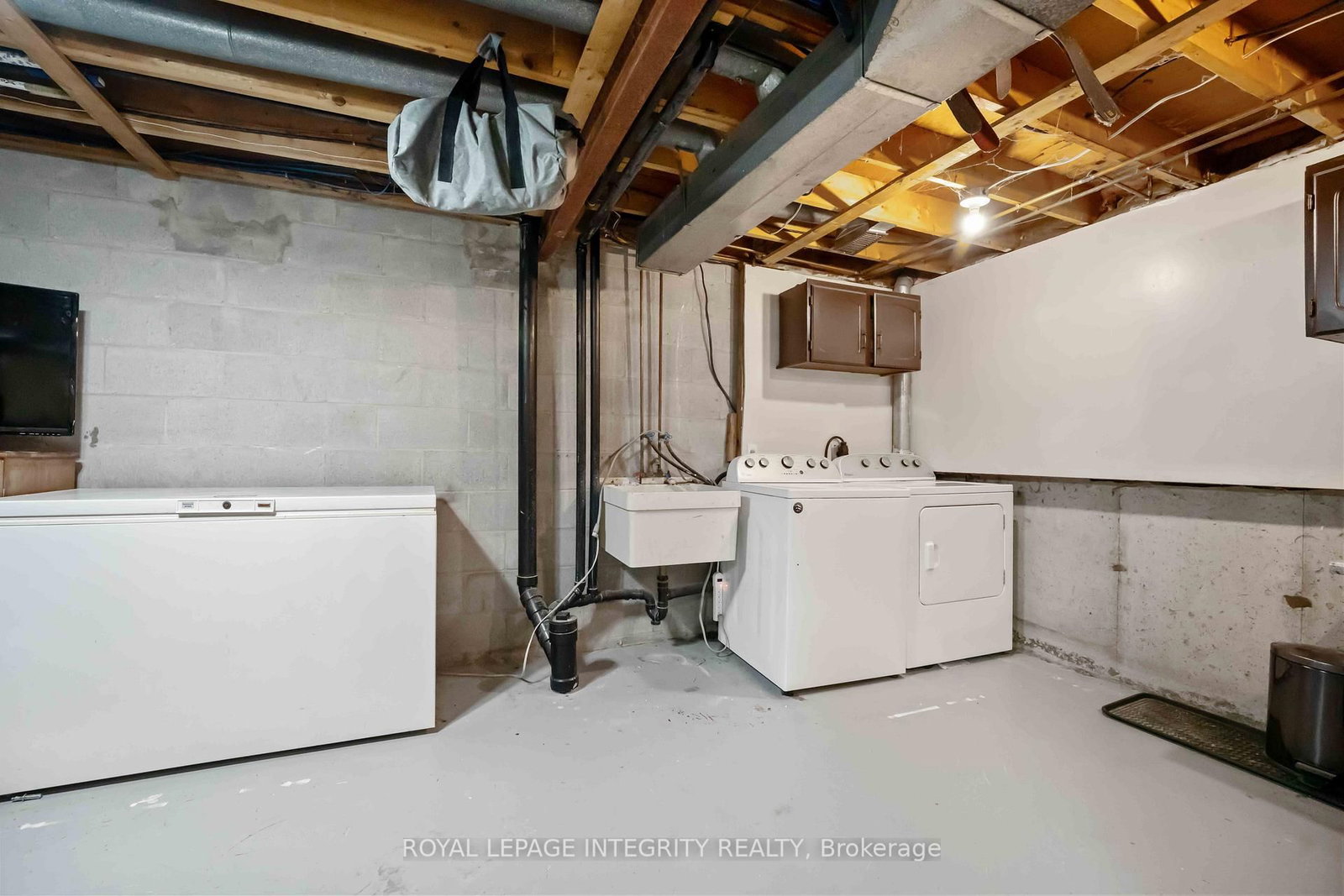 1585 Heron Road, Unit 19 - Photo 19