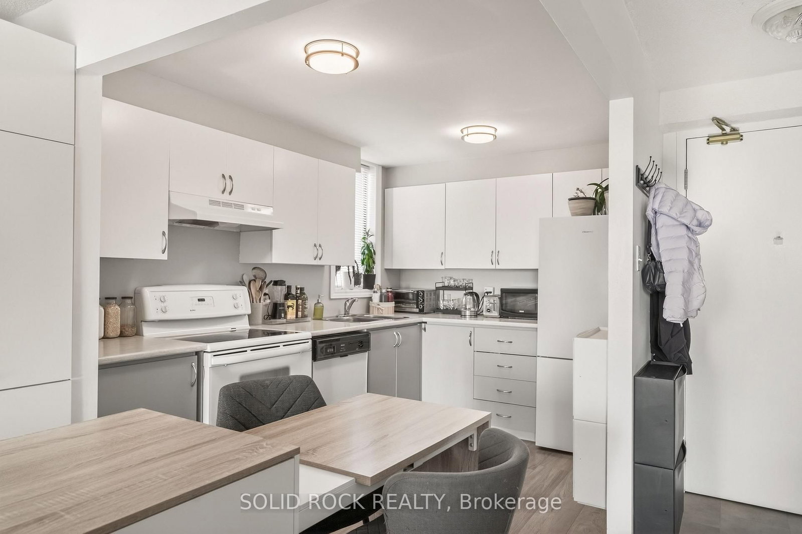 1440 Heron Road, Unit 901 - Photo 6