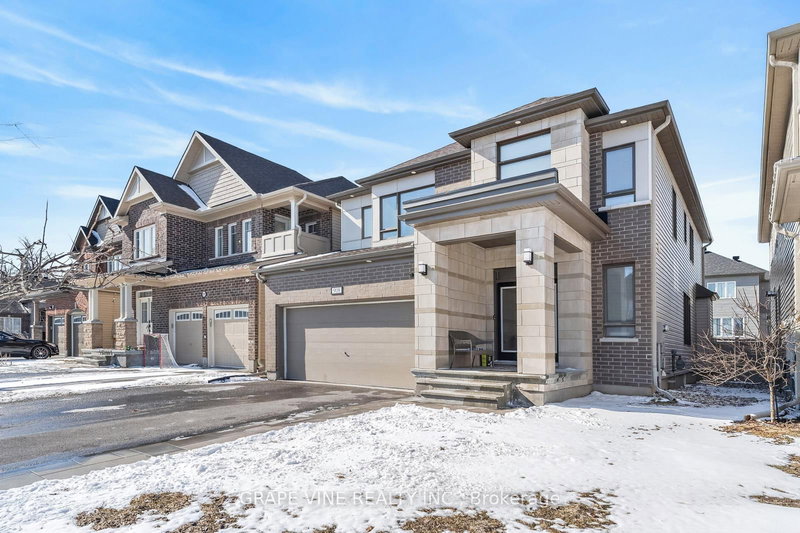 908 Pedigree St, Stittsville, K2S 0Y5 | Image 3
