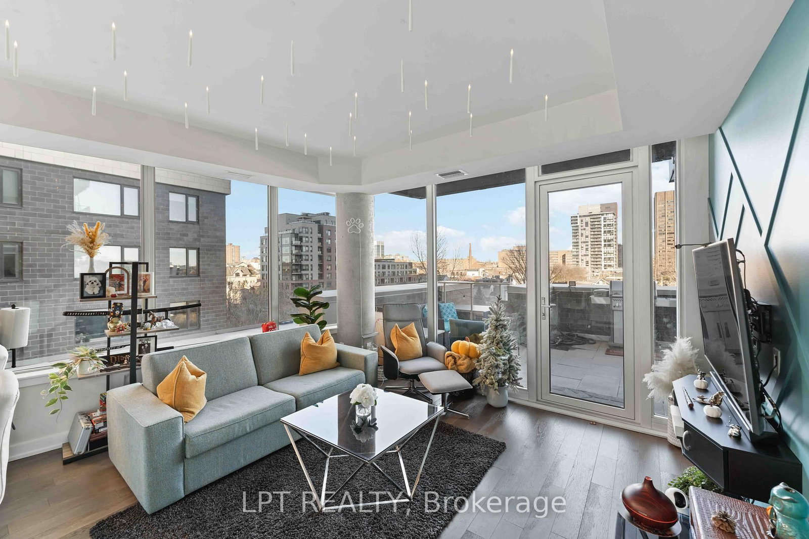 111 Champagne Avenue S, Unit 307 - Photo 11