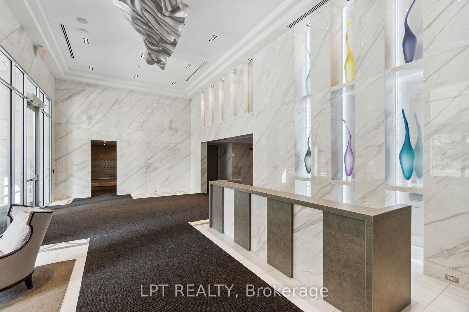 111 Champagne Avenue S, Unit 307 - Photo 42