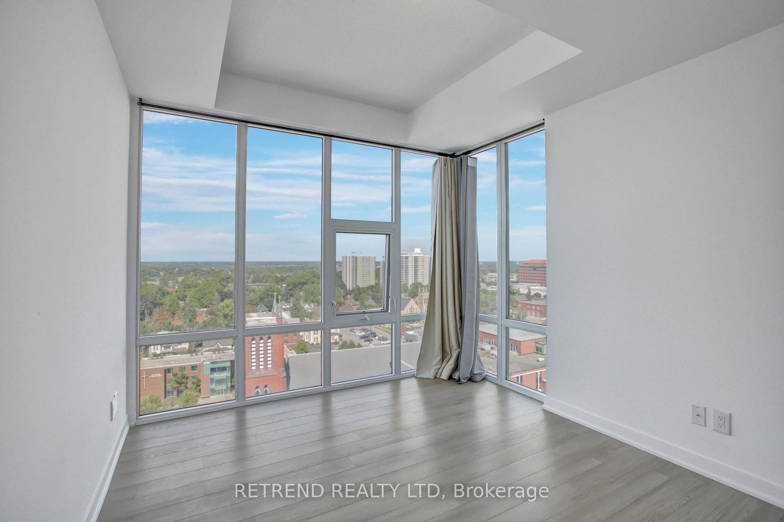 85 Duke Street W, Unit 1504 - Photo 24