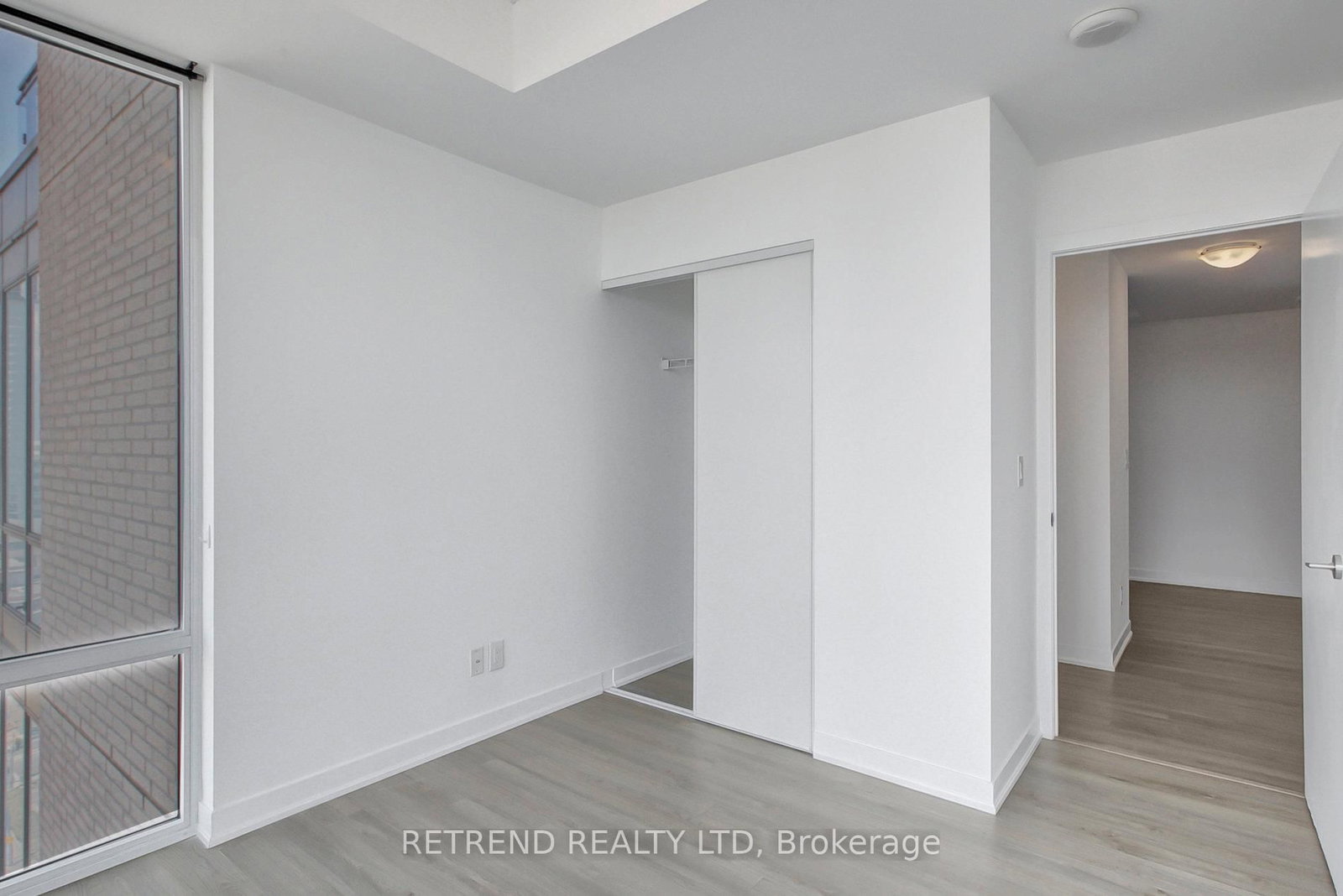 85 Duke Street W, Unit 1504 - Photo 25