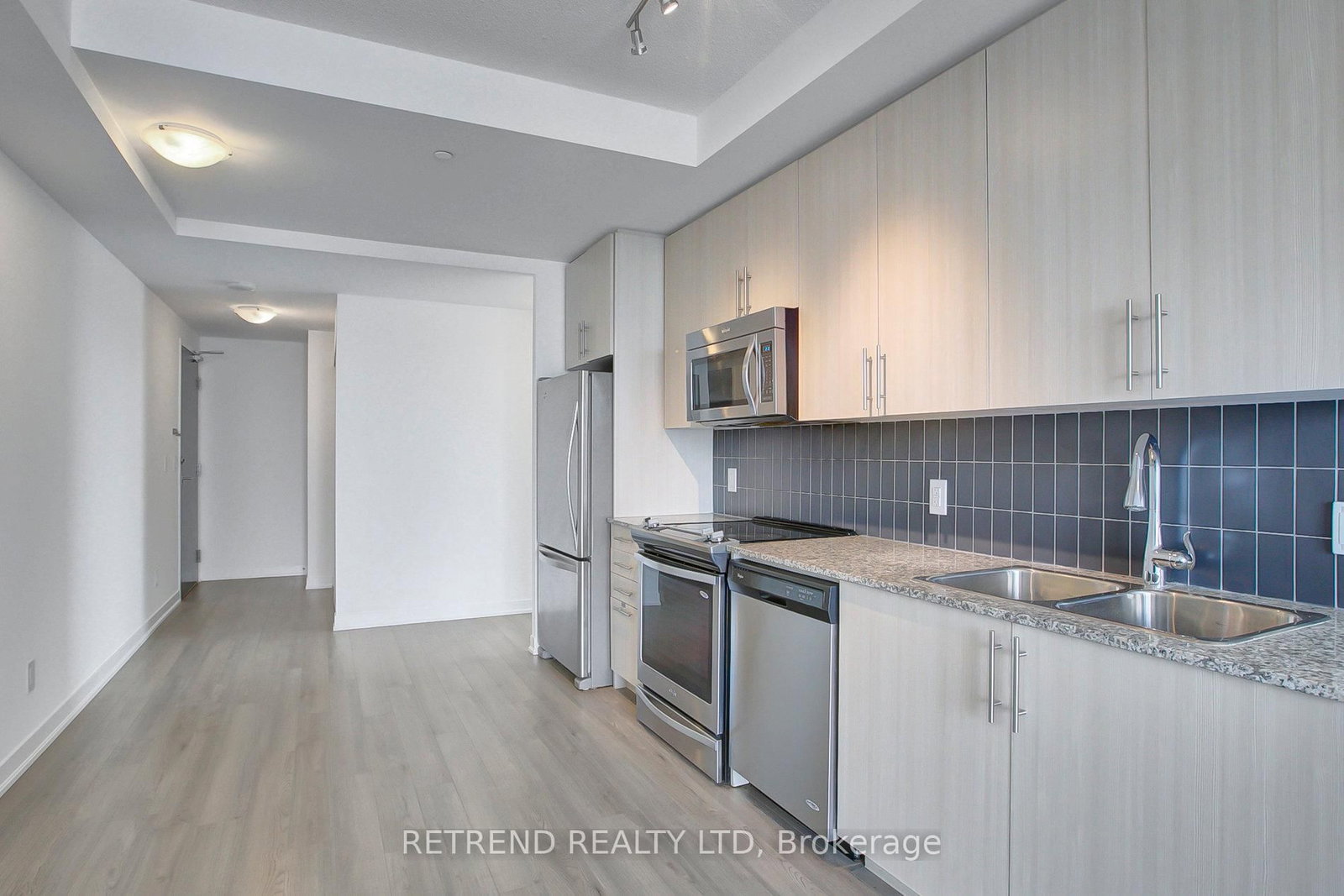 85 DUKE Street W, Unit 1504 - Photo 18