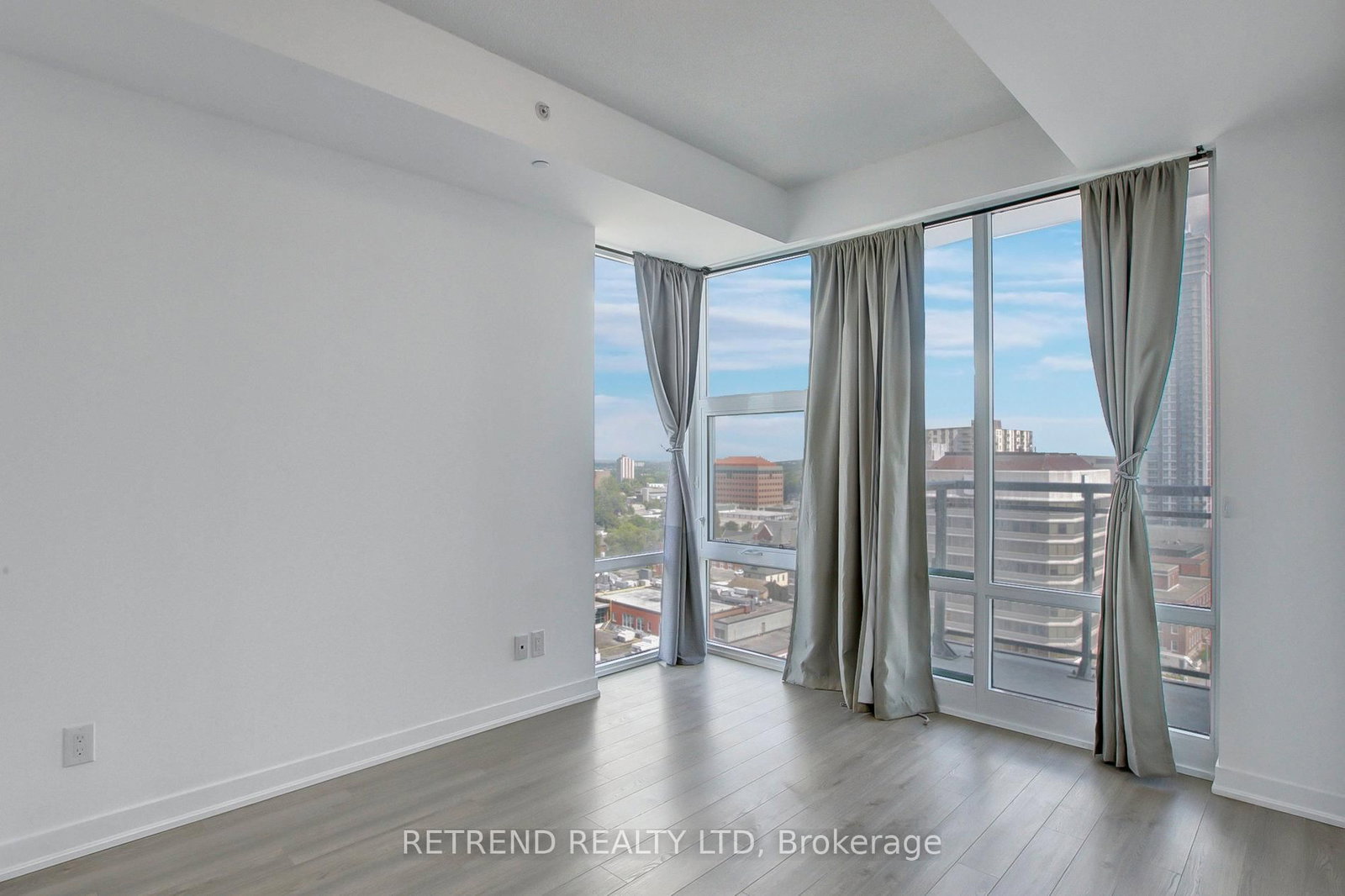 85 DUKE Street W, Unit 1504 - Photo 19