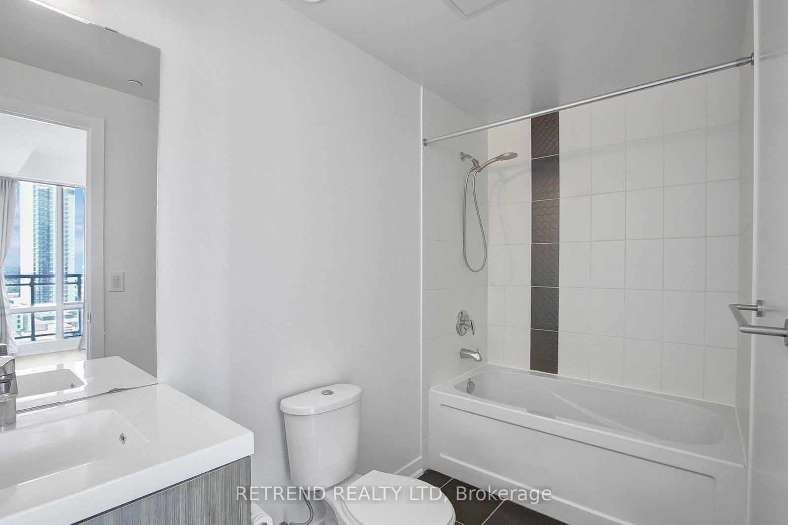 85 DUKE Street W, Unit 1504 - Photo 22