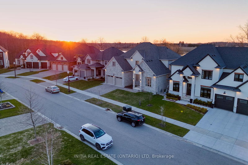 757 Zaifman Circ, London North, N5X 0M8 | Image 2