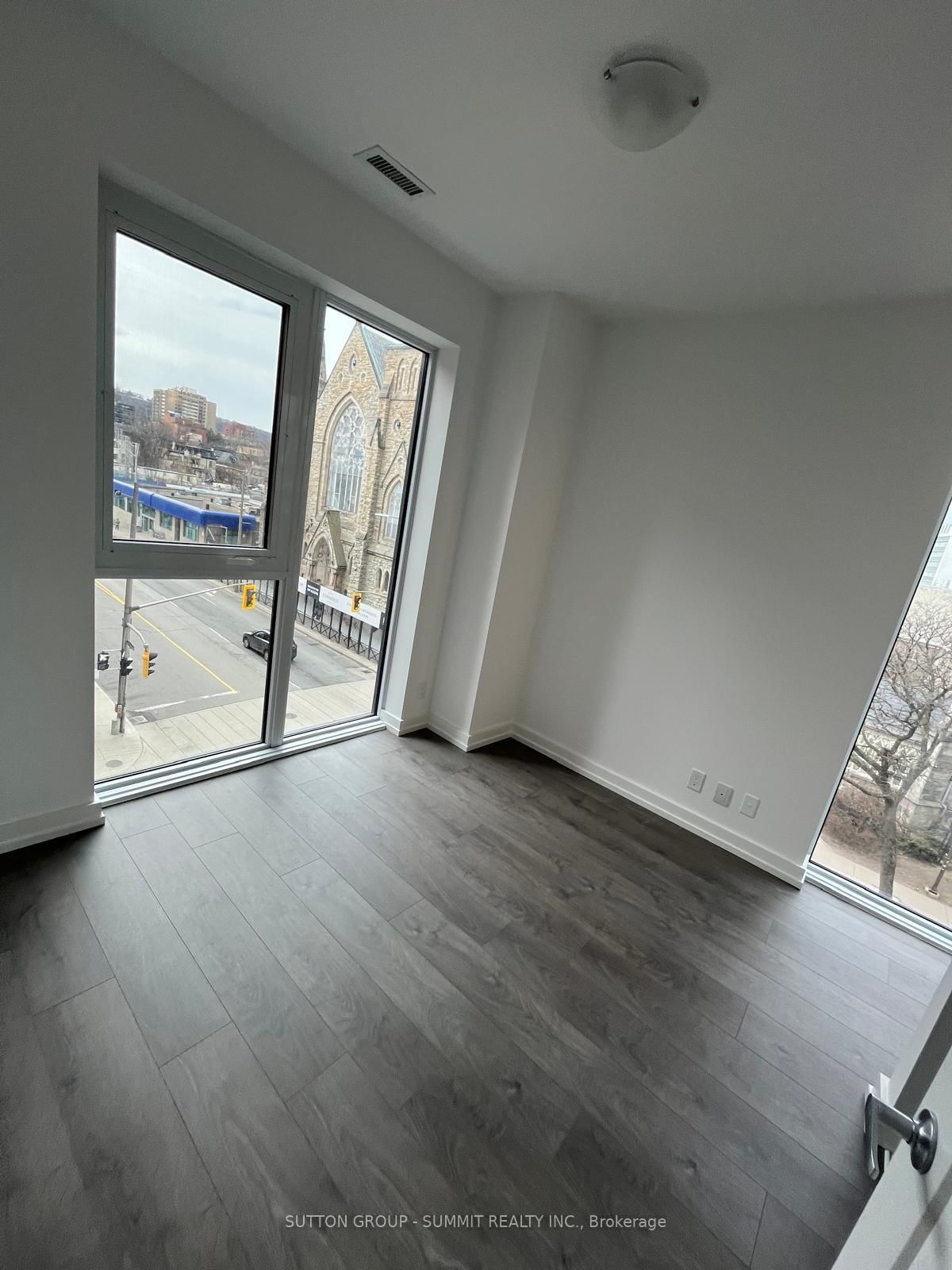 75 James Street S, Unit 419 - Photo 10