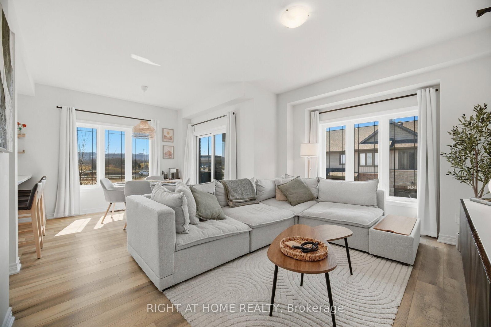 27 Rachel Drive, Unit 25 - Photo 23