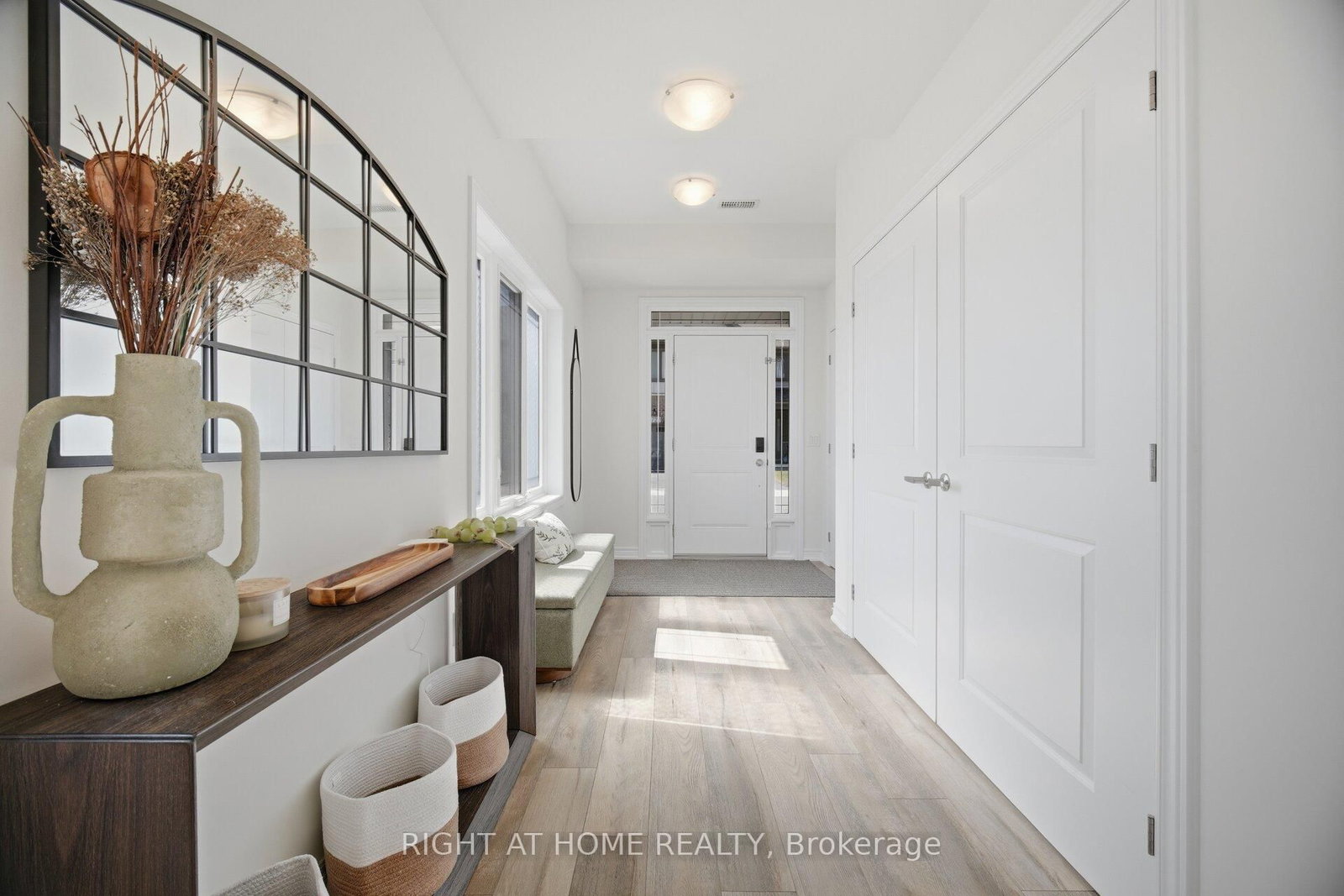 27 Rachel Drive, Unit 25 - Photo 8