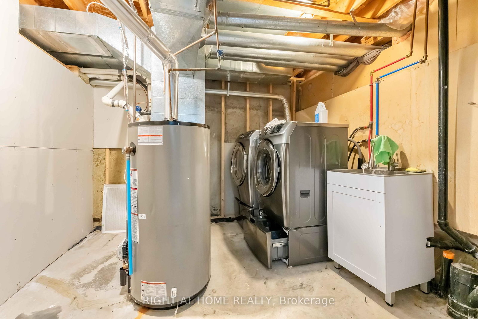 70 Halley Street - Photo 29