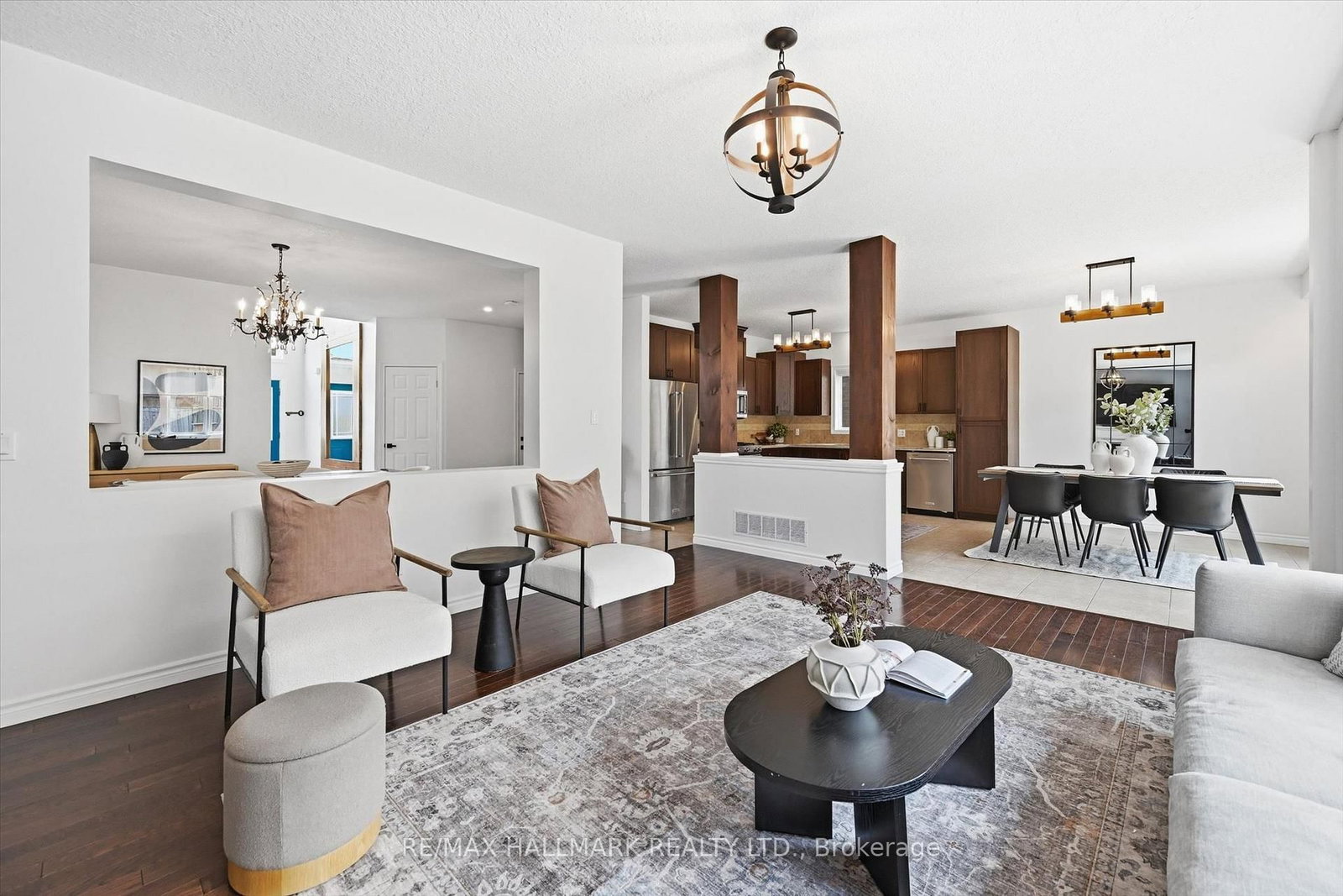 Detached House for sale at 1334 Upper Paradise Road, Hamilton, Ontario, L9B 0C3 - Carpenter - MLS: X12986340