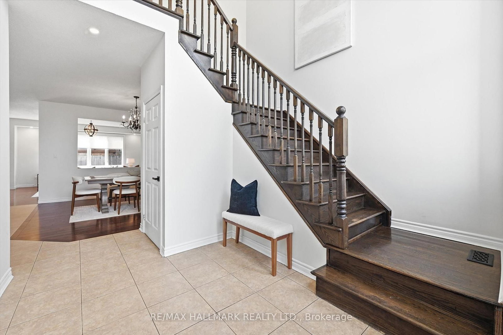 Detached House for sale at 1334 Upper Paradise Road, Hamilton, Ontario, L9B 0C3 - Carpenter - MLS: X12986340