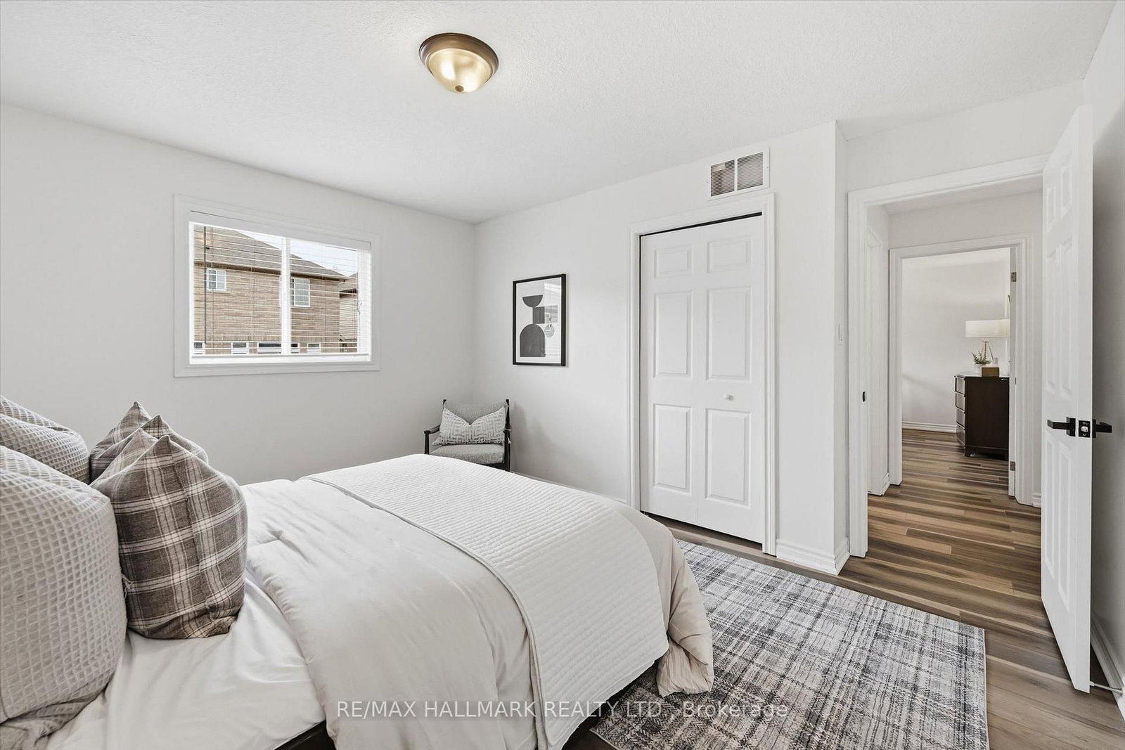 Detached House for sale at 1334 Upper Paradise Road, Hamilton, Ontario, L9B 0C3 - Carpenter - MLS: X12986340