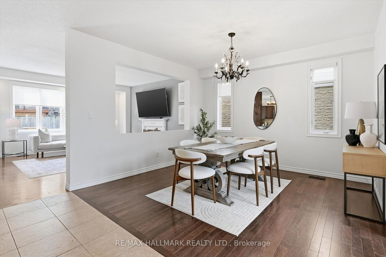 Detached House for sale at 1334 Upper Paradise Road, Hamilton, Ontario, L9B 0C3 - Carpenter - MLS: X12986340