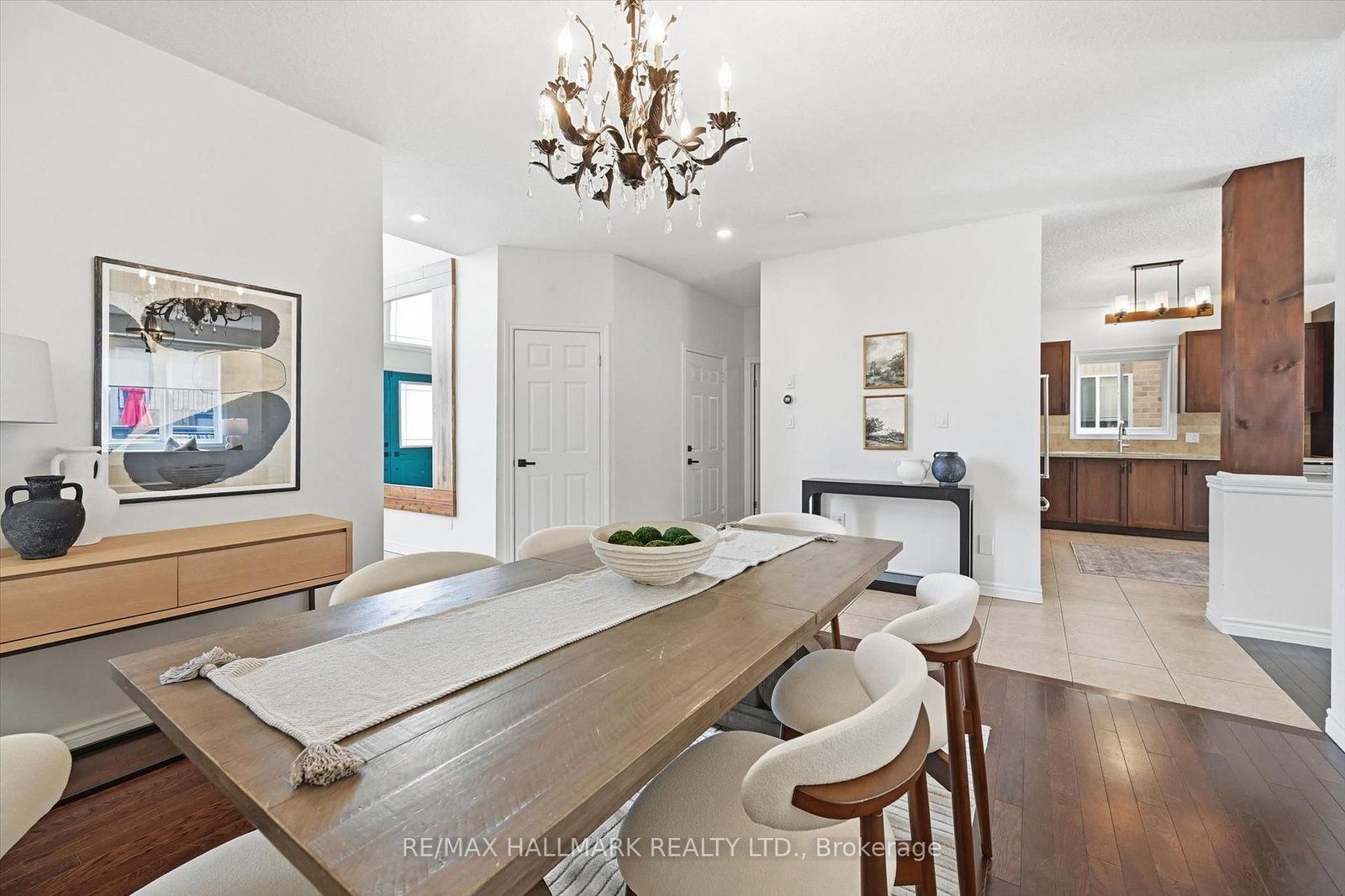 Detached House for sale at 1334 Upper Paradise Road, Hamilton, Ontario, L9B 0C3 - Carpenter - MLS: X12986340