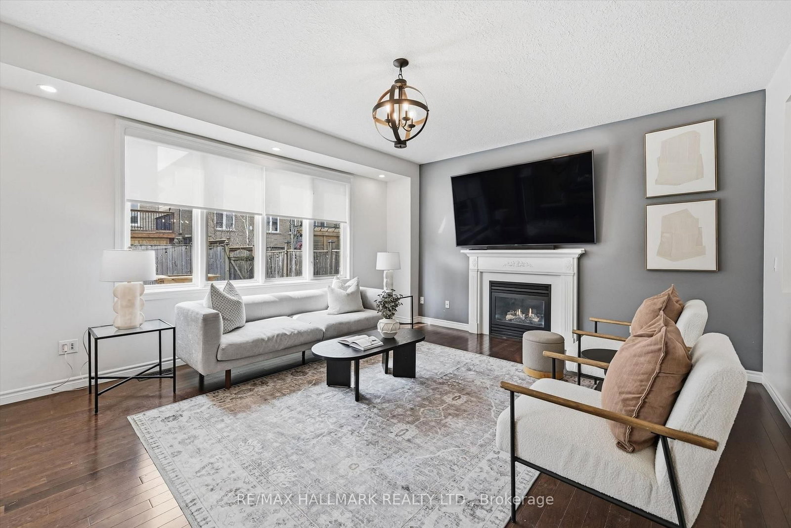 Detached House for sale at 1334 Upper Paradise Road, Hamilton, Ontario, L9B 0C3 - Carpenter - MLS: X12986340