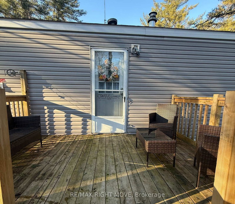 1050 4 Seasons Rd, Gravenhurst, P0E 1N0 | Image 3