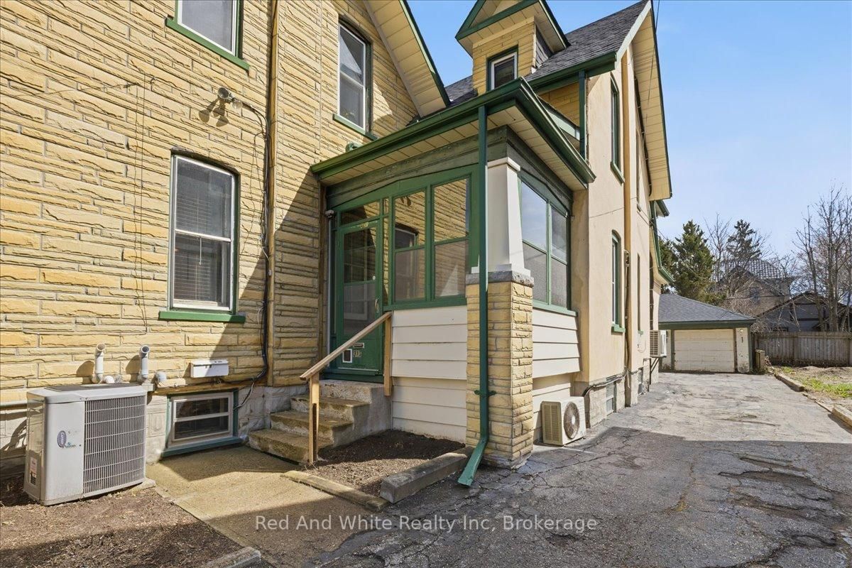 31 Bingeman Street - Photo 41