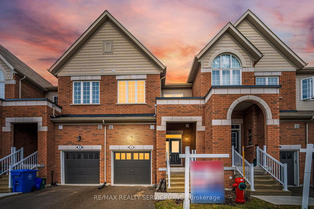 6 Landsborough Street