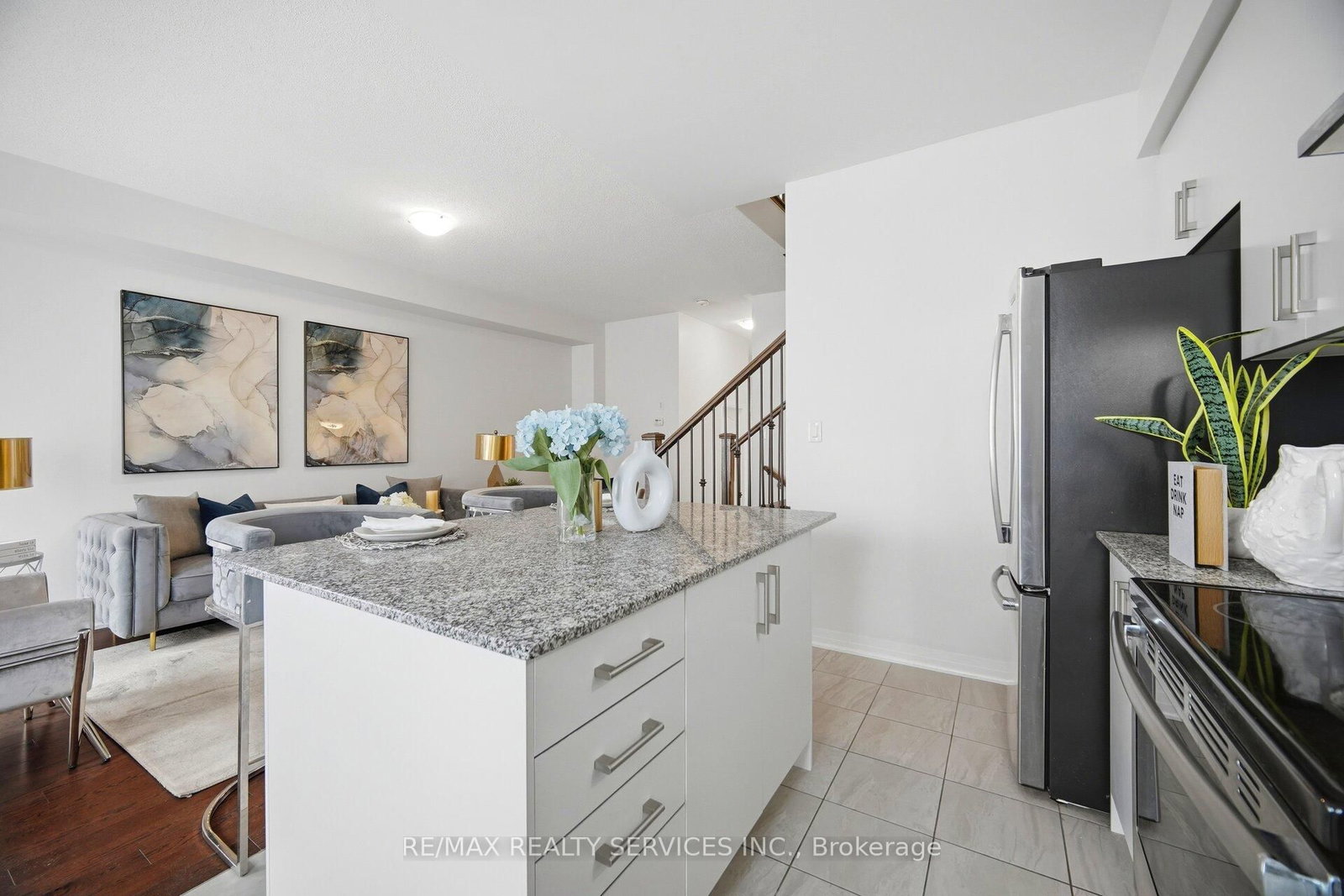 6 Landsborough Street - Photo 13