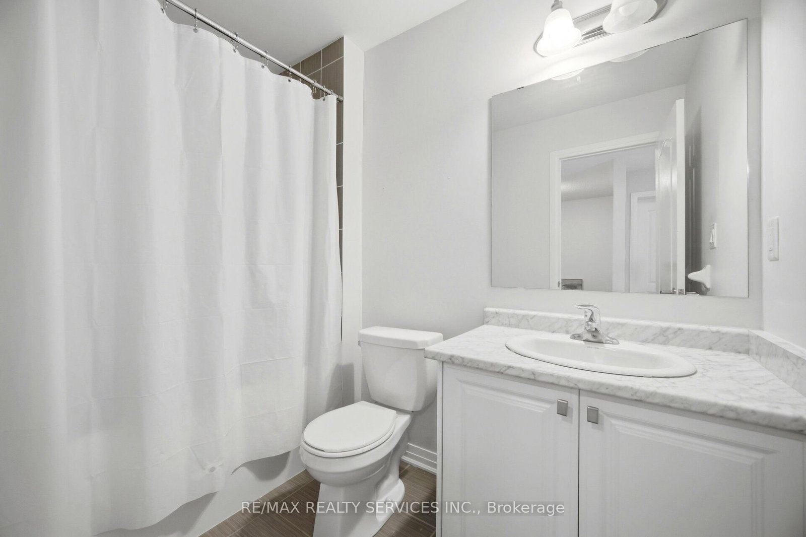 6 Landsborough Street - Photo 26