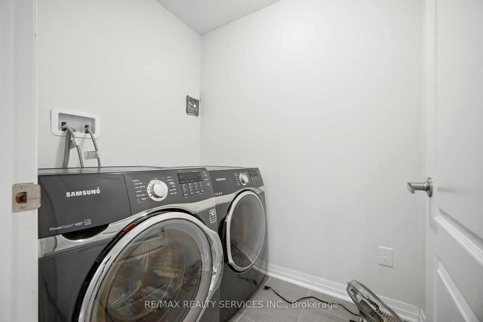 6 Landsborough Street - Photo 27