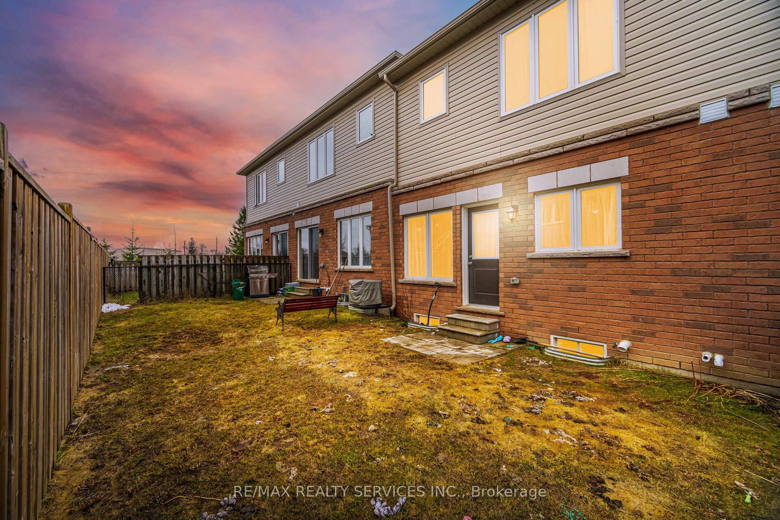 6 Landsborough Street - Photo 32