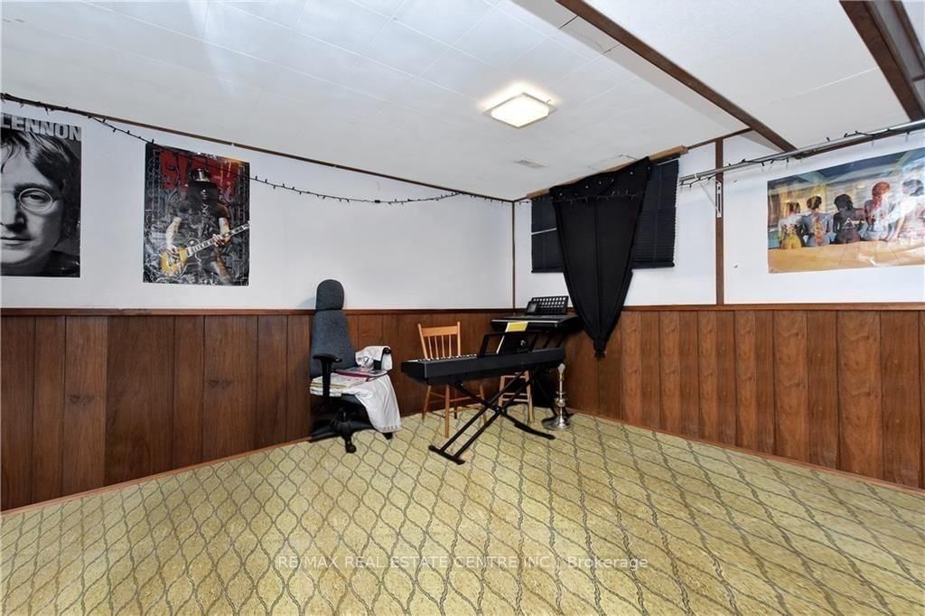 960 Meadowlands Drive - Photo 14