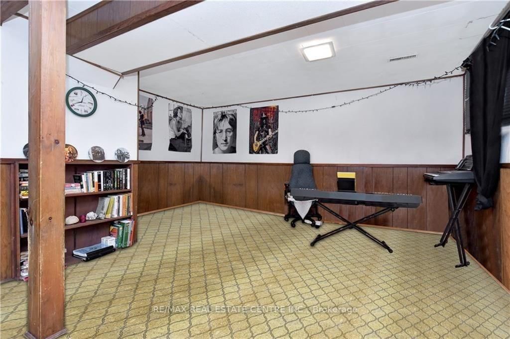 960 Meadowlands Drive - Photo 15