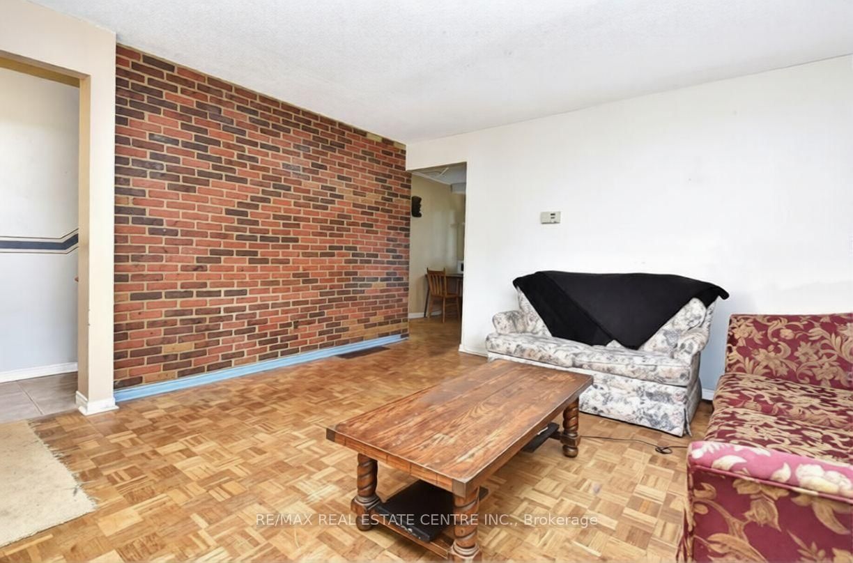 960 Meadowlands Drive - Photo 5