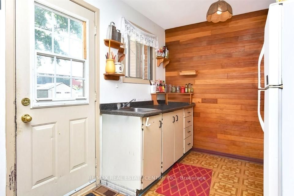 960 Meadowlands Drive - Photo 7